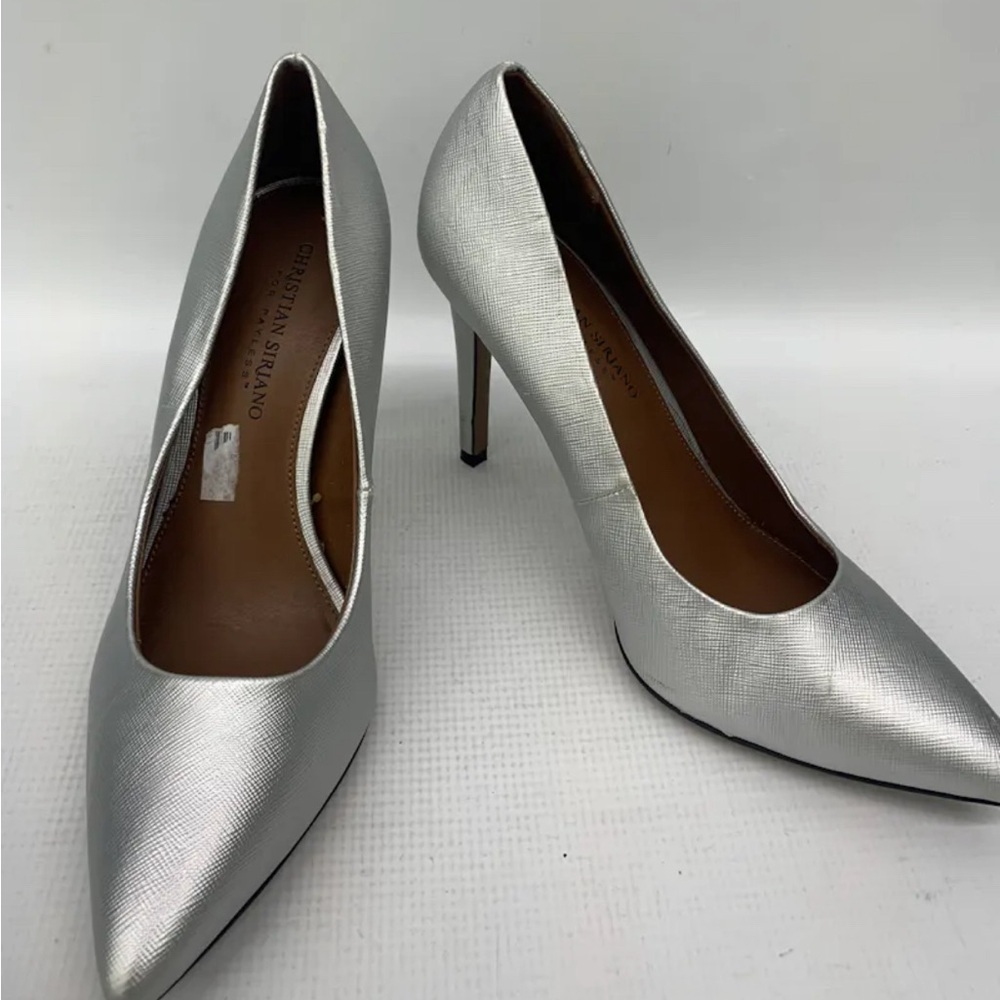 Christian Siriano Silver Heels Sleek 4" Pointed Toe Elegance Size 9.5